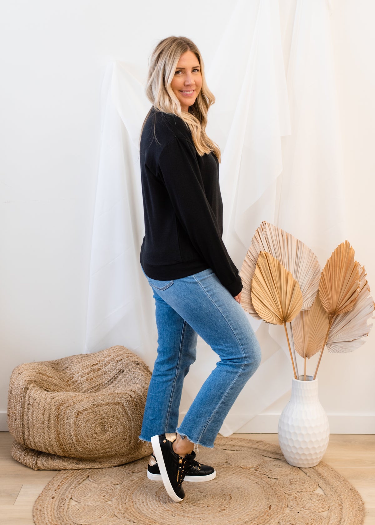 The Jenna Luxe Fleece Crew Neck