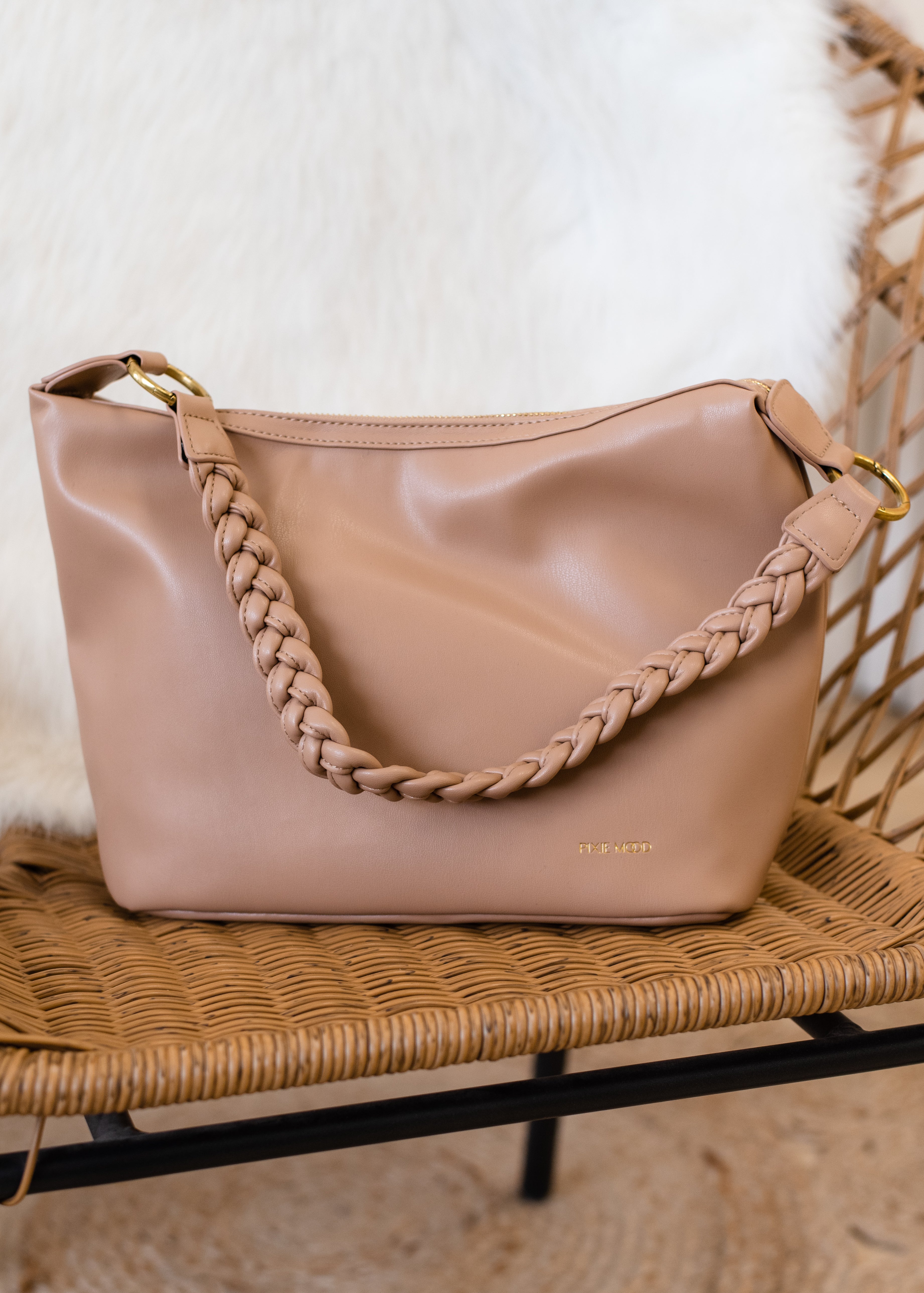 Shoulder bag outlet 2019