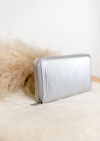 The Sandy Pleated Wallet