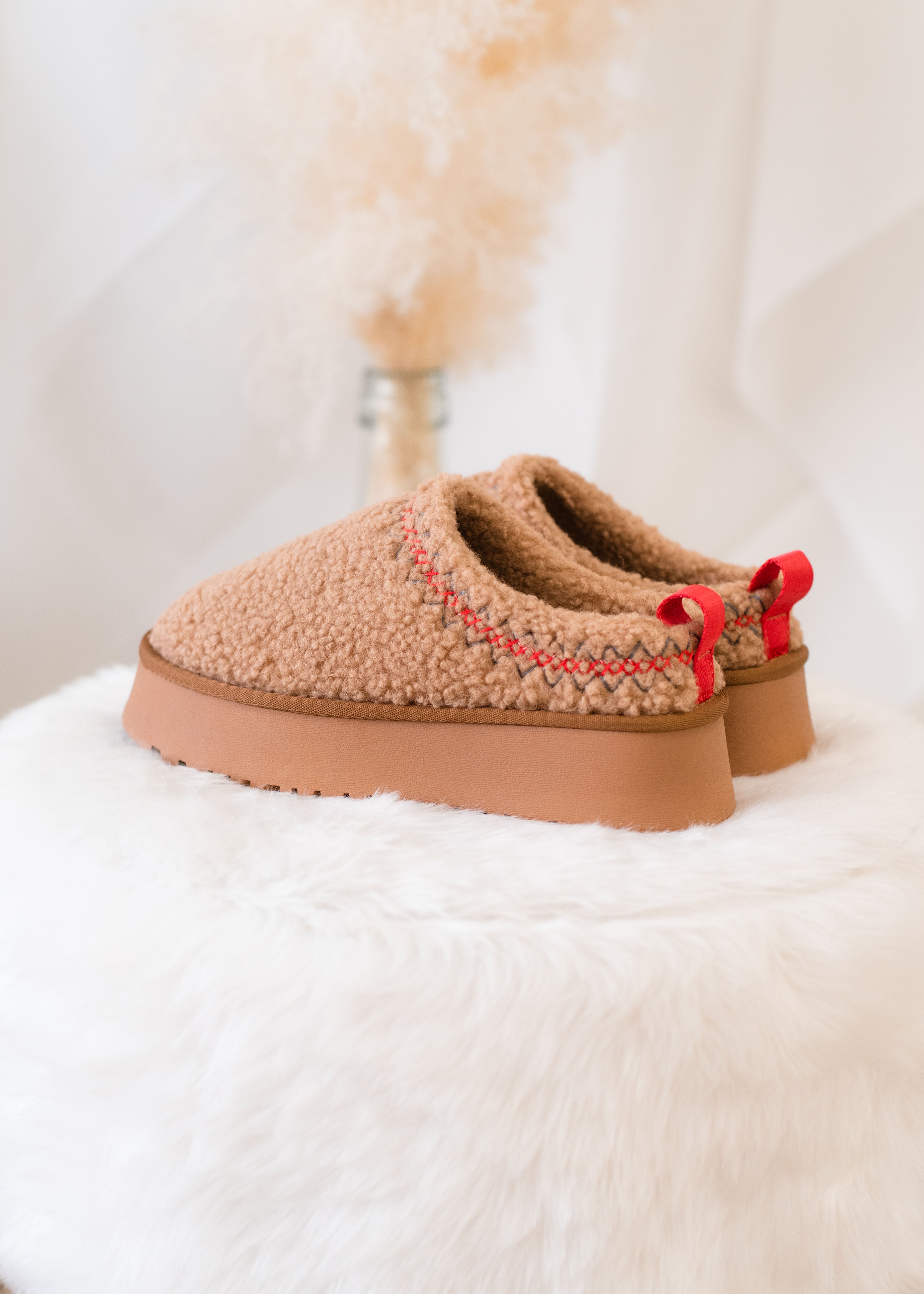 Sherpa hot sale slippers womens